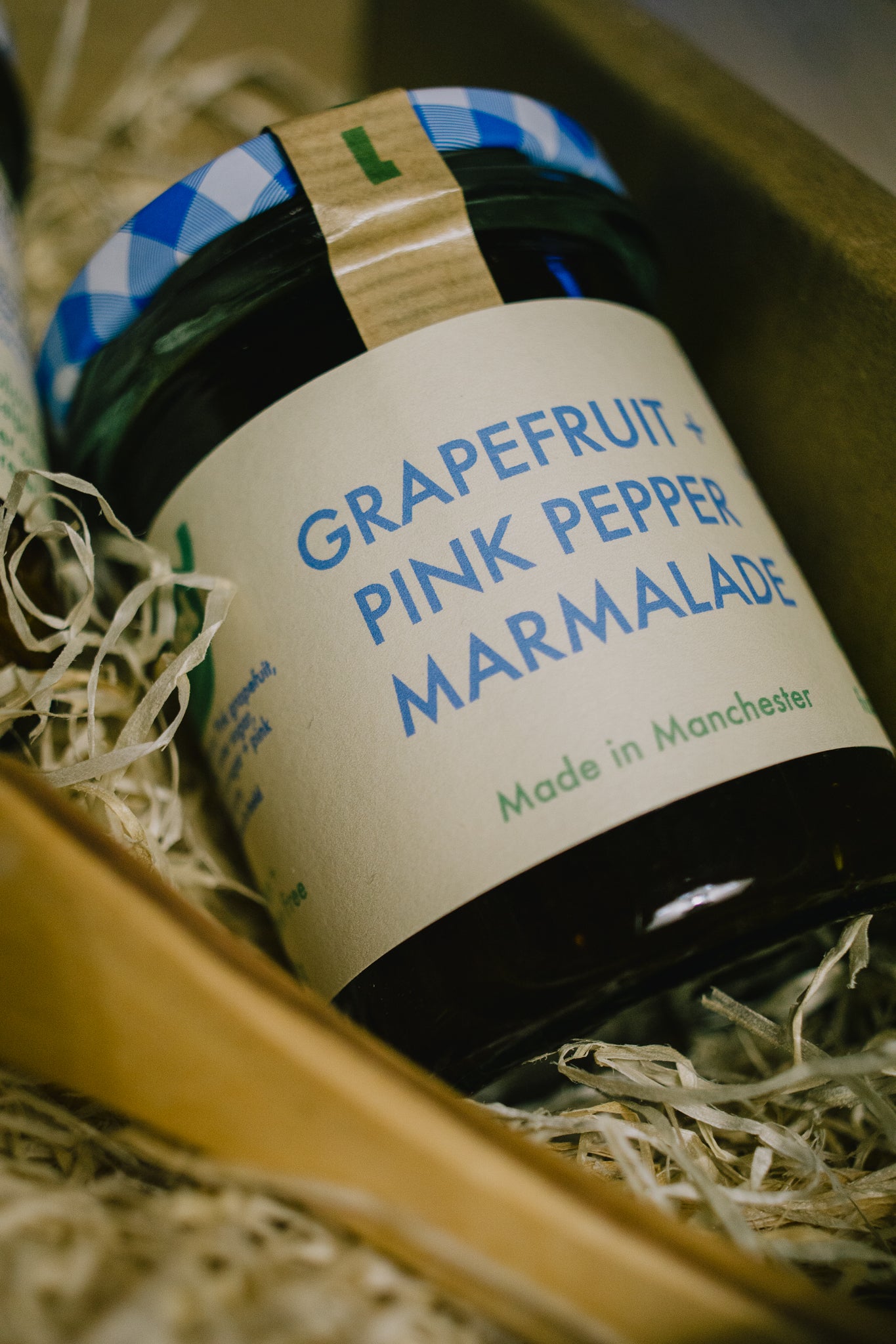 Gift box for breakfast, perfect for foodie friends. Granola, jam, marmalade. Makes a great christmas present. Wrapped up ready to gift.