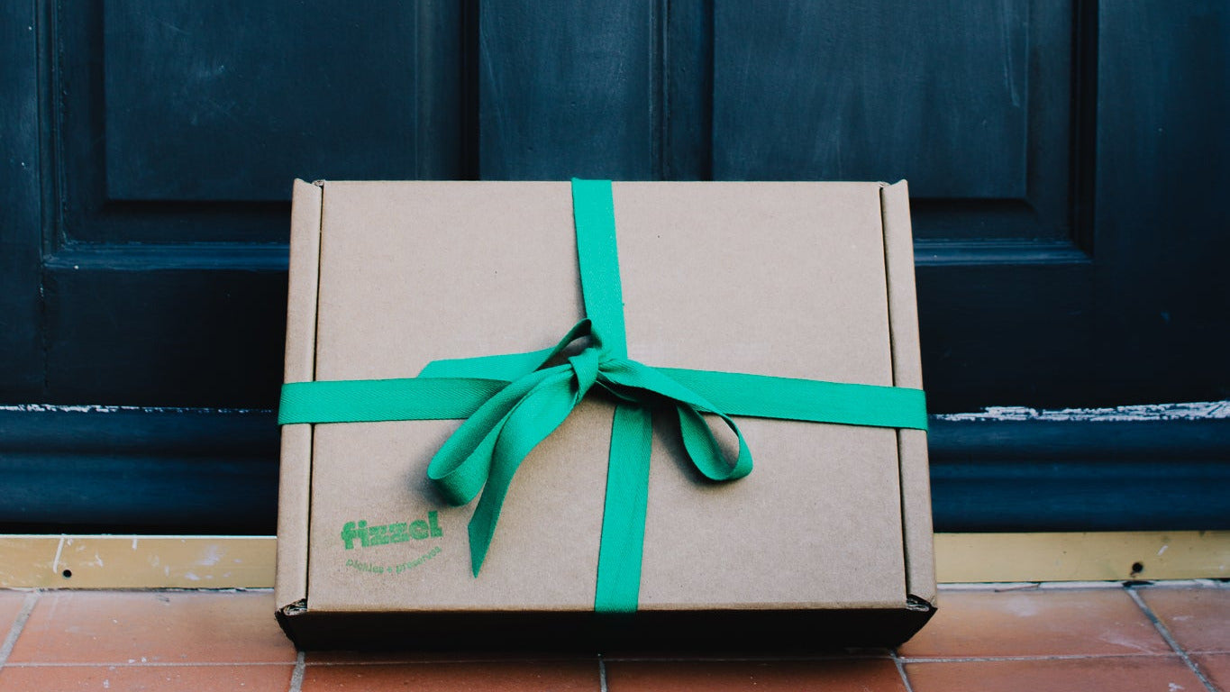 Gift box for breakfast, perfect for foodie friends. Granola, jam, marmalade. Makes a great christmas present. Wrapped up ready to gift. 