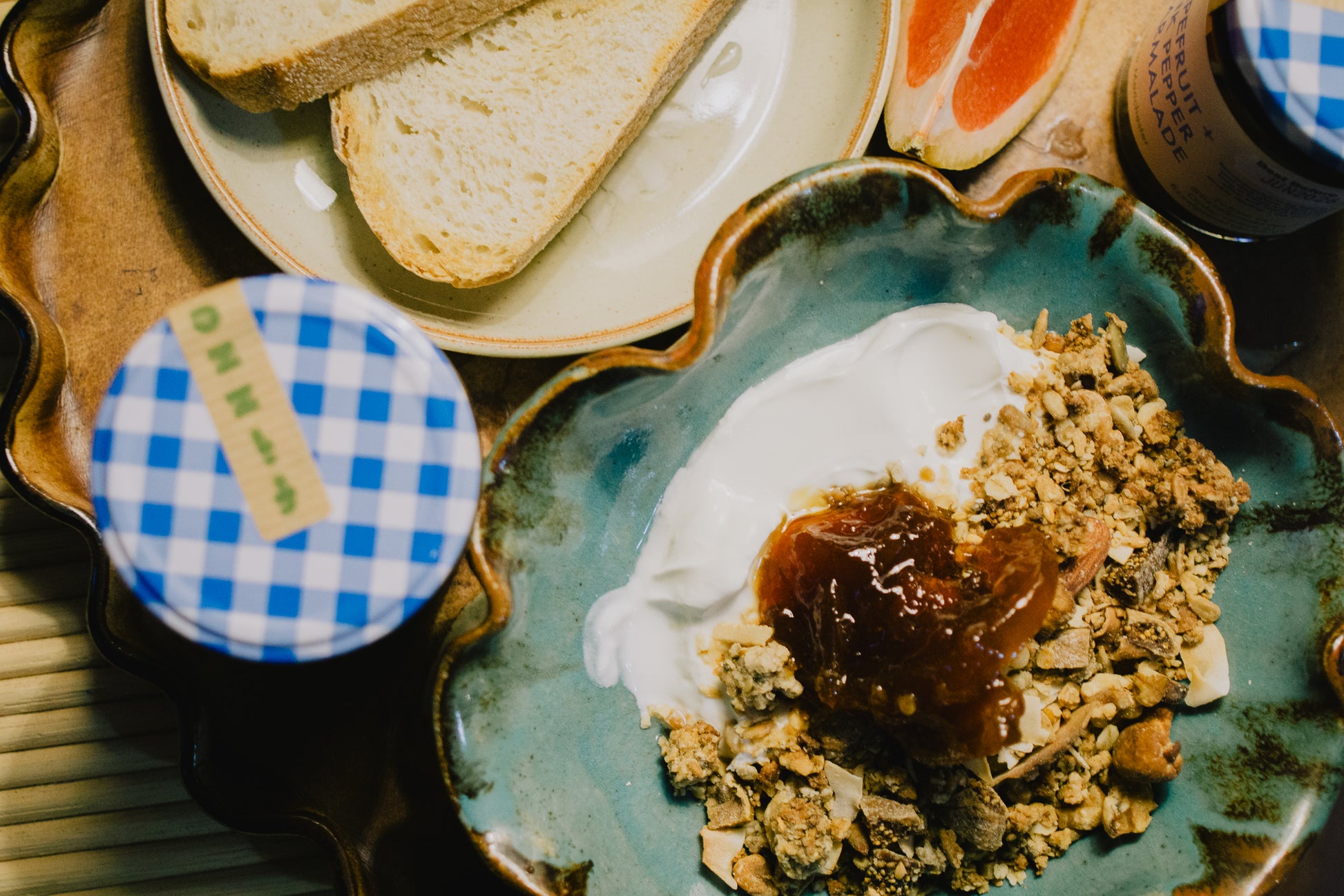 Fizzle Super Nutty Granola. Gift Idea for Foodie. Christmas gift set.